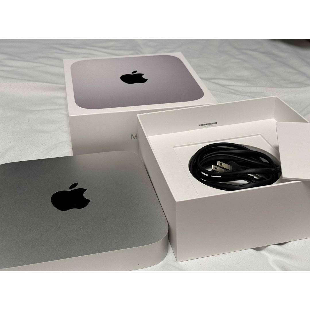 Mac (Apple)(マック)のAPPLE Mac mini MGNR3J/A シルバー スマホ/家電/カメラのPC/タブレット(デスクトップ型PC)の商品写真