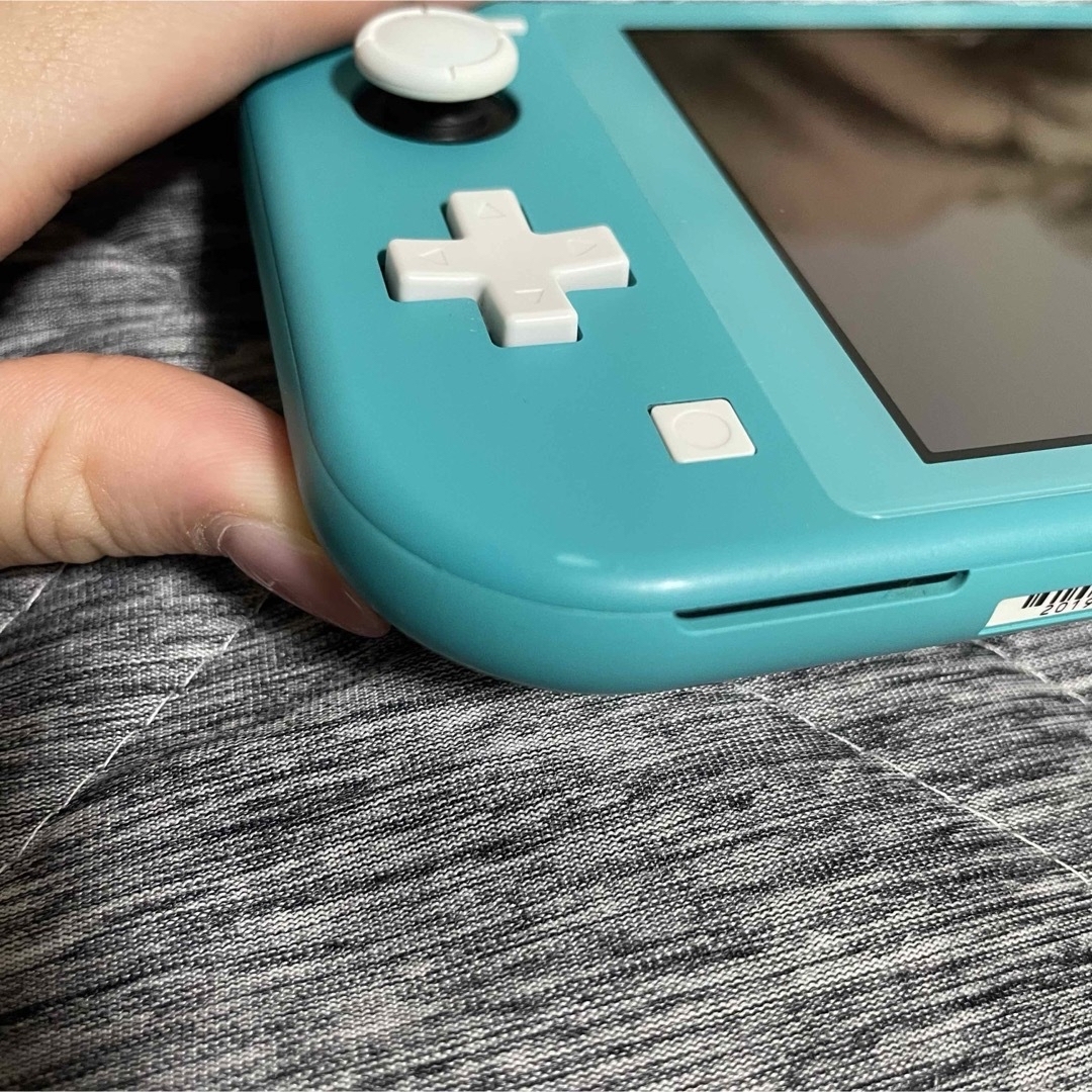 Nintendo Switch(ニンテンドースイッチ)の【ちょっぱー3553様専用ページ】Nintendo Switch lite  エンタメ/ホビーのゲームソフト/ゲーム機本体(携帯用ゲーム機本体)の商品写真