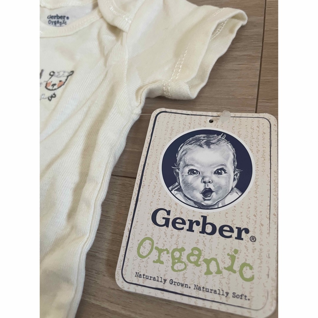 Gerber(ガーバー)の新品中古 前開き肌着 ロンパース Gerber オーガニック2枚セット 新生児〜 キッズ/ベビー/マタニティのベビー服(~85cm)(肌着/下着)の商品写真