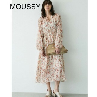 マウジー(moussy)のマウジー　タグ付き PAISLEY PRINTED DRESS6(ロングワンピース/マキシワンピース)