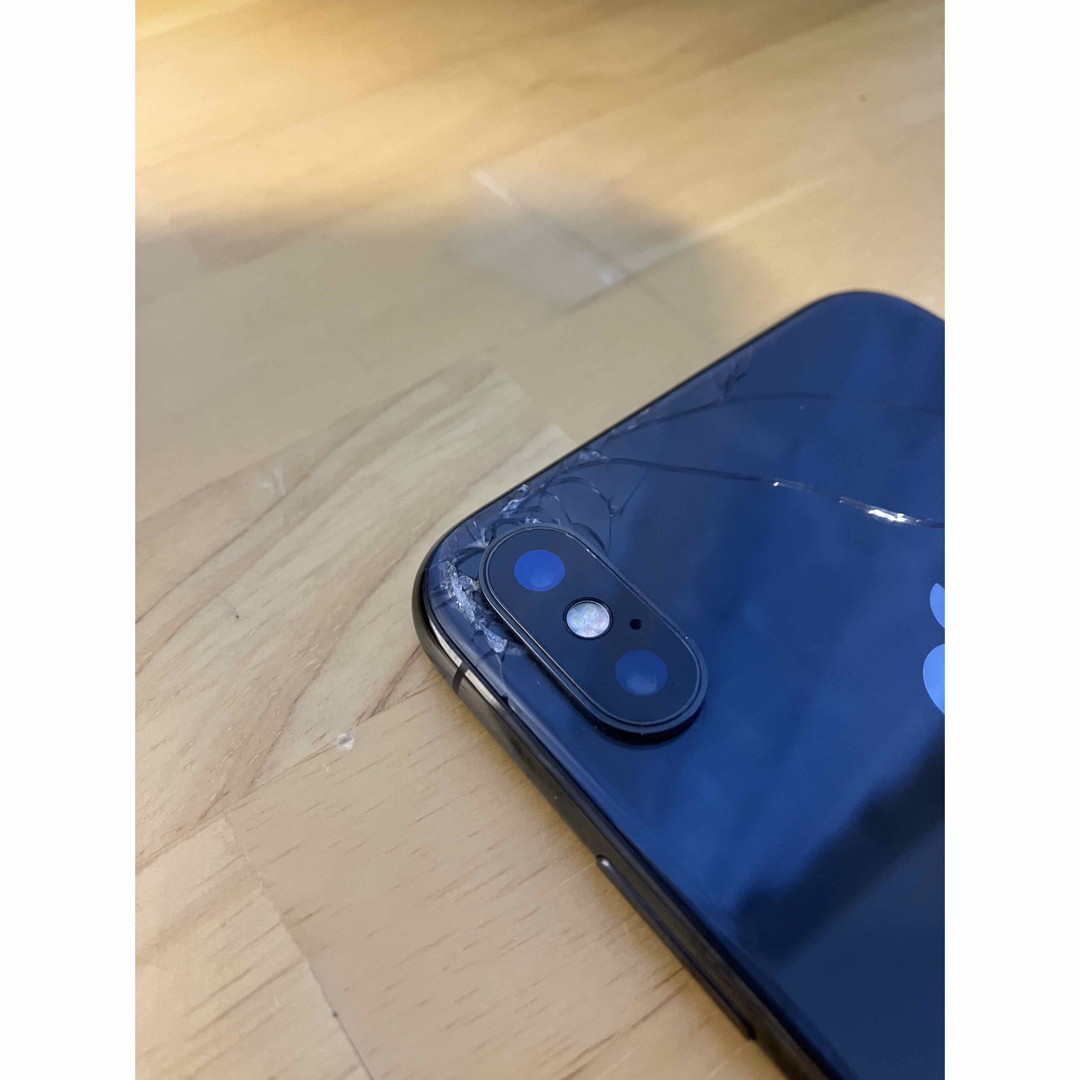 Apple(アップル)のiPhone x    space gray   256GB スマホ/家電/カメラのスマートフォン/携帯電話(スマートフォン本体)の商品写真