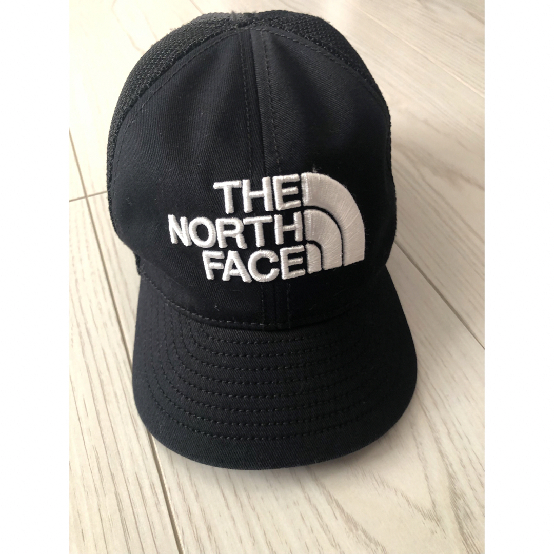 THE NORTH FACE(ザノースフェイス)の値下げ　中古　THE NORTH FACE トラッカーメッシュキャップ　ベビー キッズ/ベビー/マタニティのこども用ファッション小物(帽子)の商品写真