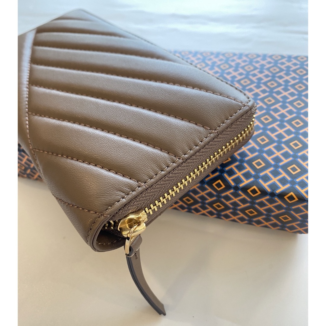 Tory Burch(トリーバーチ)の【新品】TORY BURCH トリーバーチ キルティングウォレット 長財布 レディースのファッション小物(財布)の商品写真