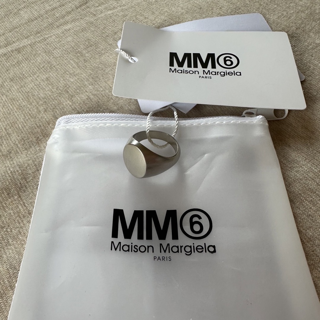 Maison Martin Margiela(マルタンマルジェラ)の3新品 メゾン マルジェラ MM6 オーバル シュバリエ リング シルバー レディースのアクセサリー(リング(指輪))の商品写真