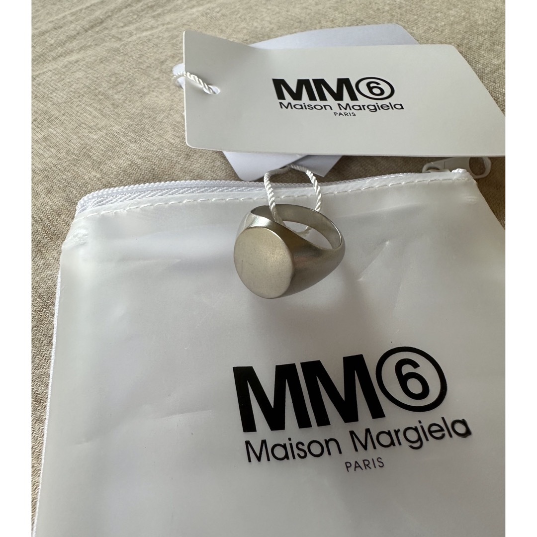 Maison Martin Margiela(マルタンマルジェラ)の3新品 メゾン マルジェラ MM6 オーバル シュバリエ リング シルバー レディースのアクセサリー(リング(指輪))の商品写真