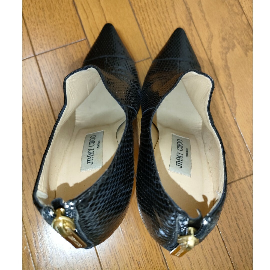 JIMMY CHOO(ジミーチュウ)のJIMMY CHOO ピンヒール ショートブーツ 37 - パイソン 黒 レディースの靴/シューズ(ブーツ)の商品写真