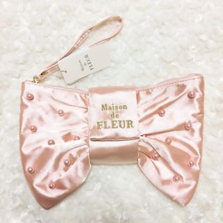 メゾンドフルール(Maison de FLEUR)の新品タグ付＊リボンクラッチバッグ(クラッチバッグ)