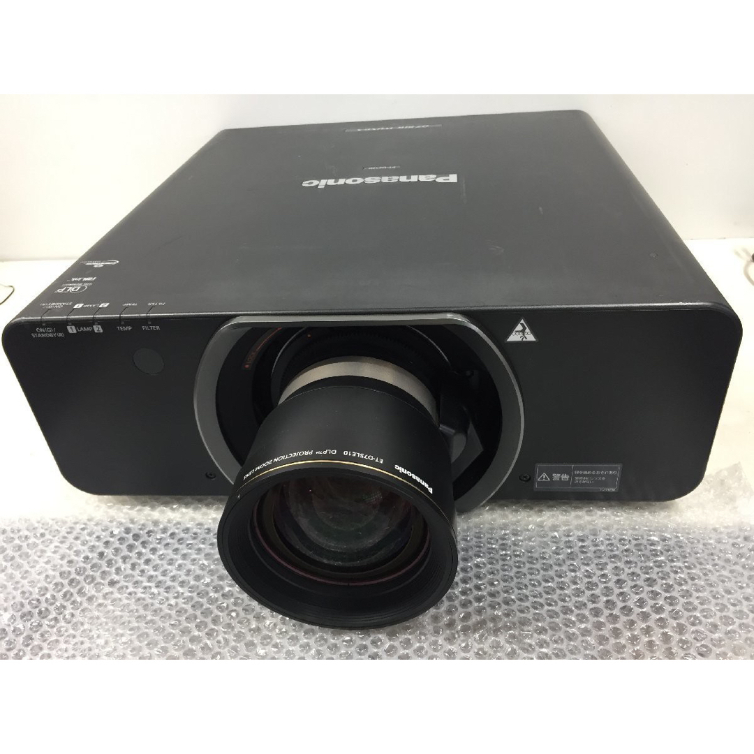 Panasonic プロジェクター PT-DZ10K 3チップ方式 スマホ/家電/カメラのテレビ/映像機器(プロジェクター)の商品写真