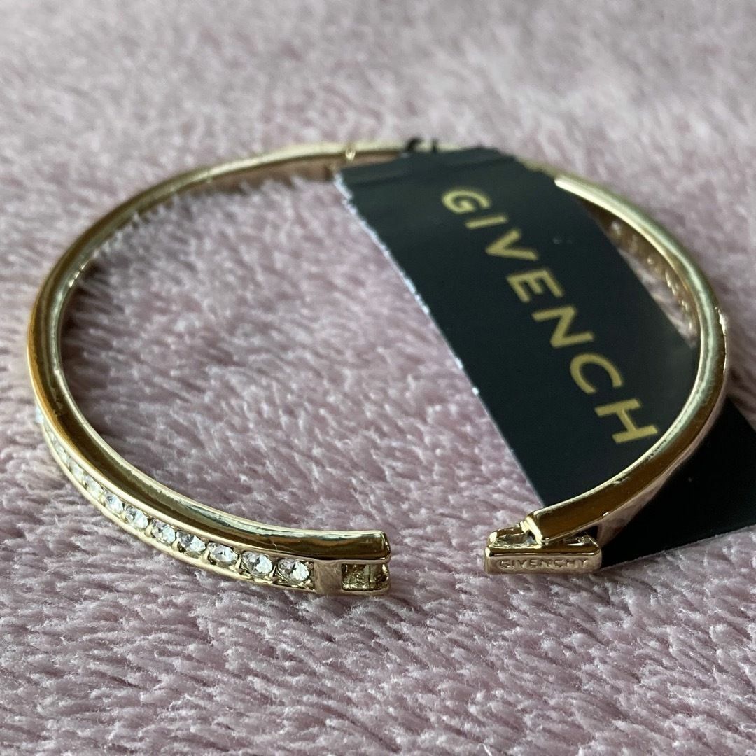 GIVENCHY(ジバンシィ)のジバンシィ GIVENCHY クリスタル バングル ブレスレット レディース レディースのアクセサリー(ブレスレット/バングル)の商品写真