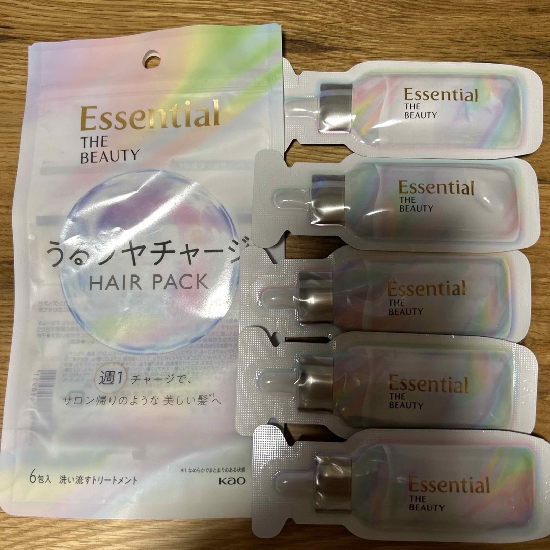 Essential(エッセンシャル)のEssential うるツヤチャージ　5包 コスメ/美容のヘアケア/スタイリング(ヘアパック/ヘアマスク)の商品写真