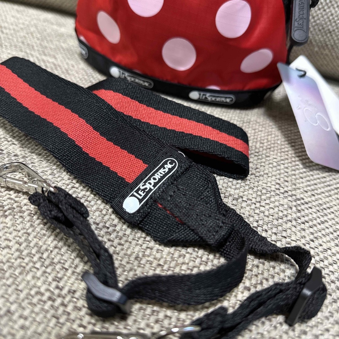 LeSportsac(レスポートサック)のレスポートサック  海外ディズニー 100周年　ミニー  ショルダー レディースのバッグ(ショルダーバッグ)の商品写真