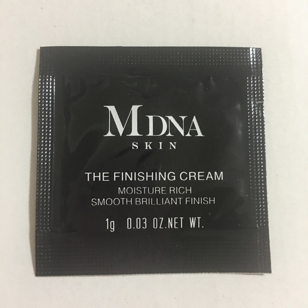 MDNA SKIN フィニッシングクリーム30包 コスメ/美容のスキンケア/基礎化粧品(フェイスクリーム)の商品写真
