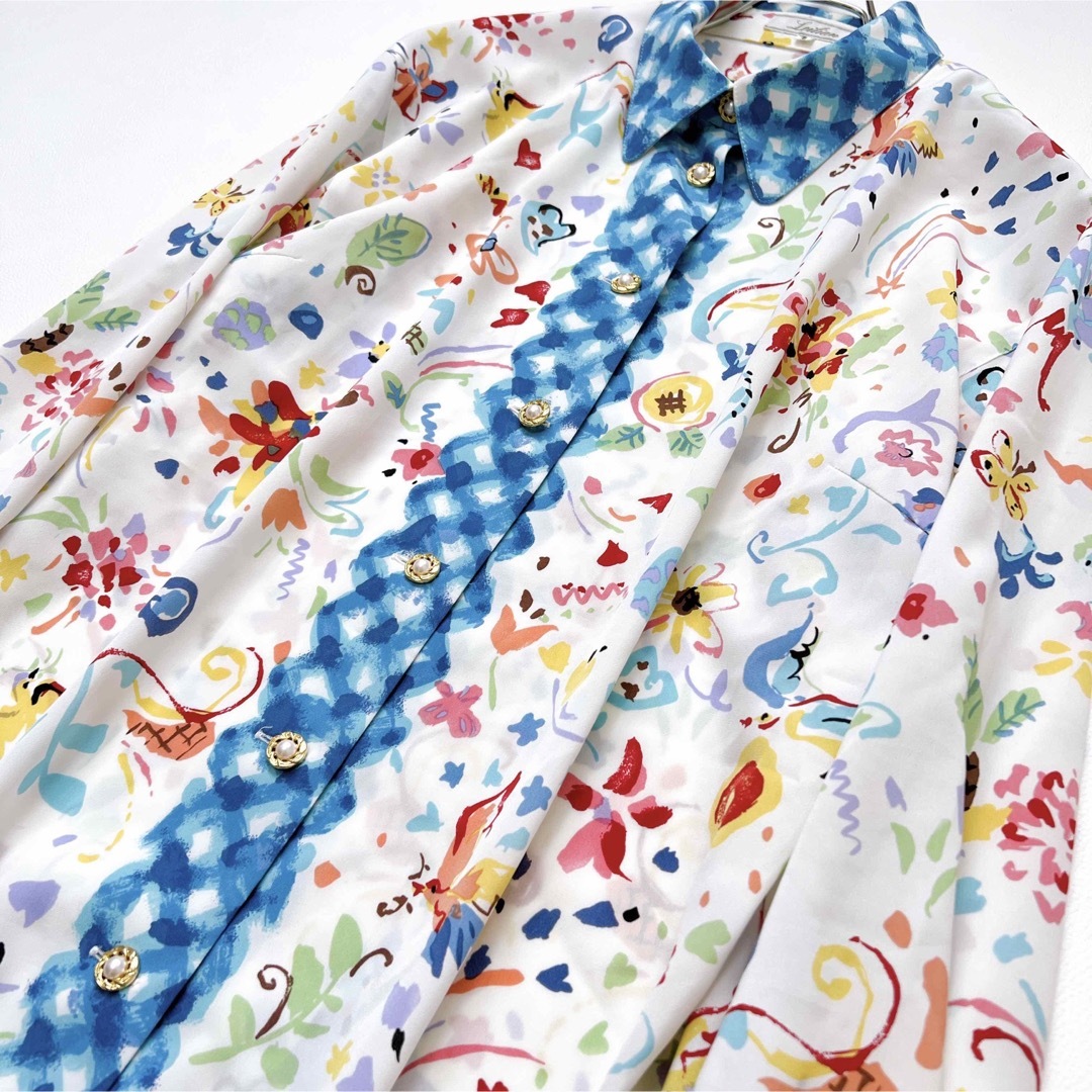 【美品】レリアン　金のお花ボタン　水彩　ポップフラワーペイント　シフォンシャツ