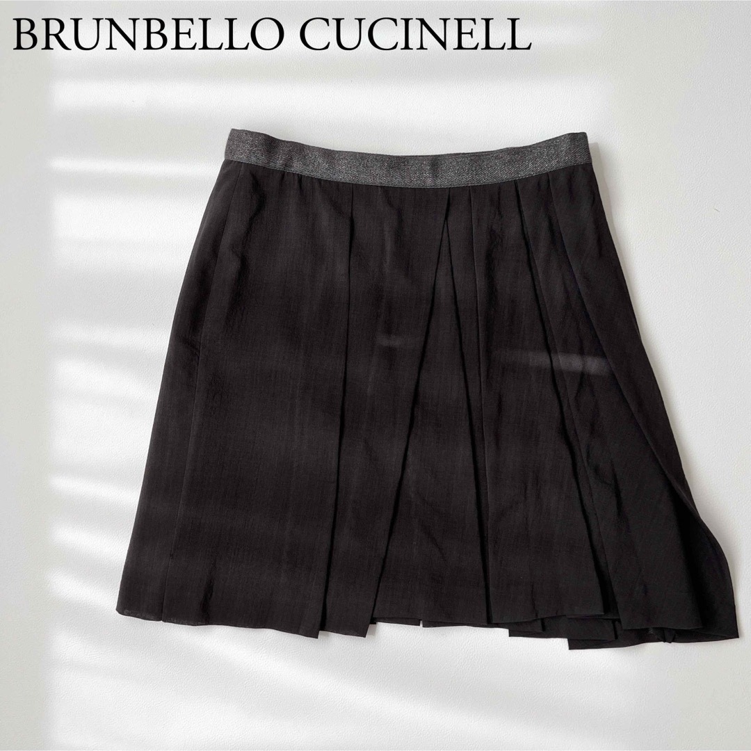 美品　BRUNBELLO CUCINELL ブルネロクチネリ　スカート　プリーツのサムネイル