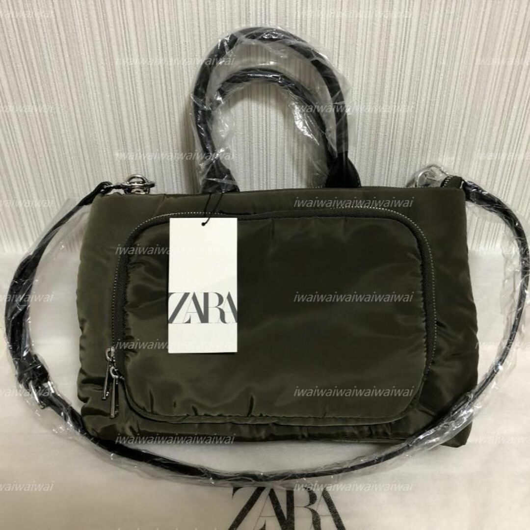 ZARA(ザラ)の新品 完売品 ZARA ナイロン 素材 ショルダー バッグ レディースのバッグ(ショルダーバッグ)の商品写真