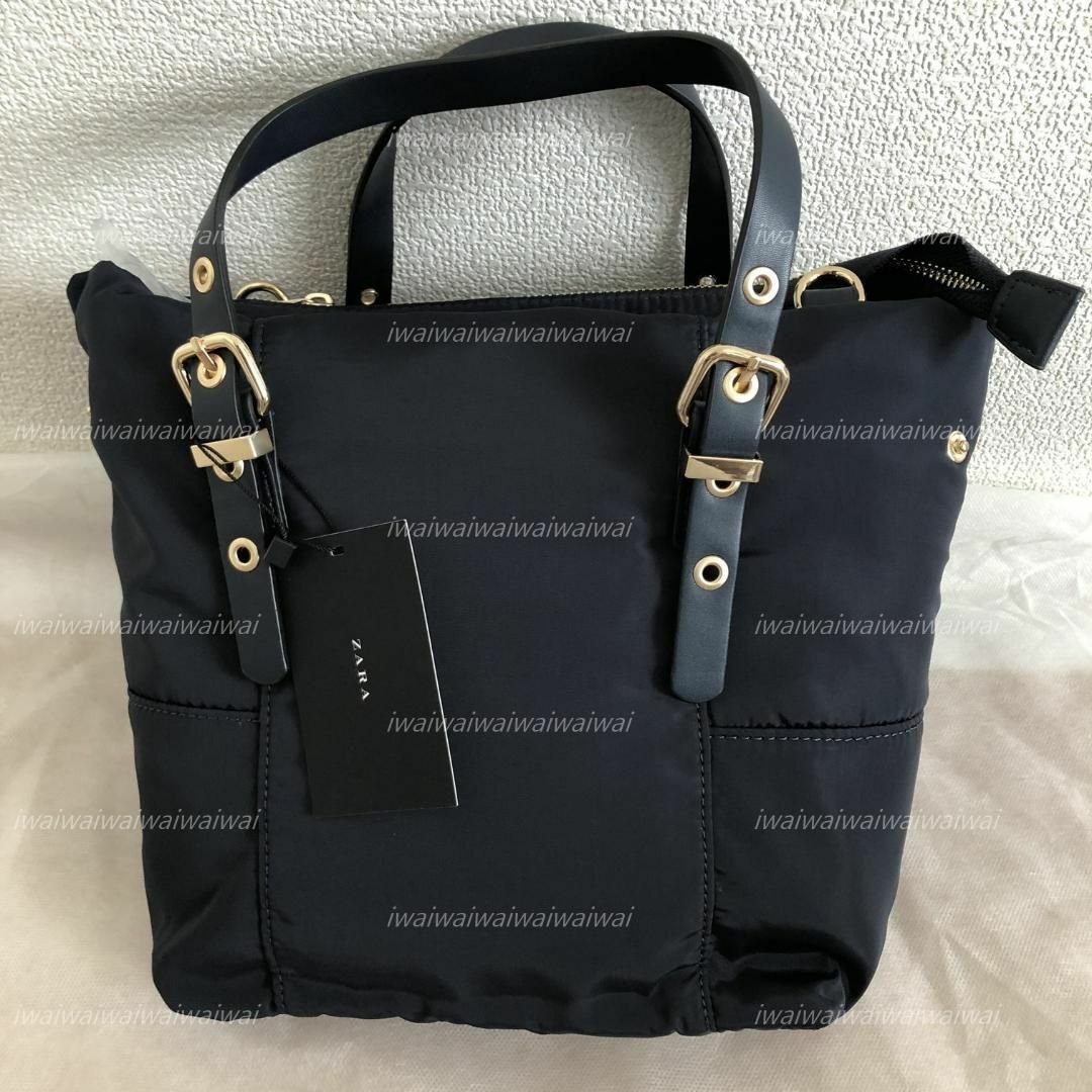 ZARA(ザラ)の新品 完売品 ZARA ナイロン素材 トートバッグ NV レディースのバッグ(ショルダーバッグ)の商品写真