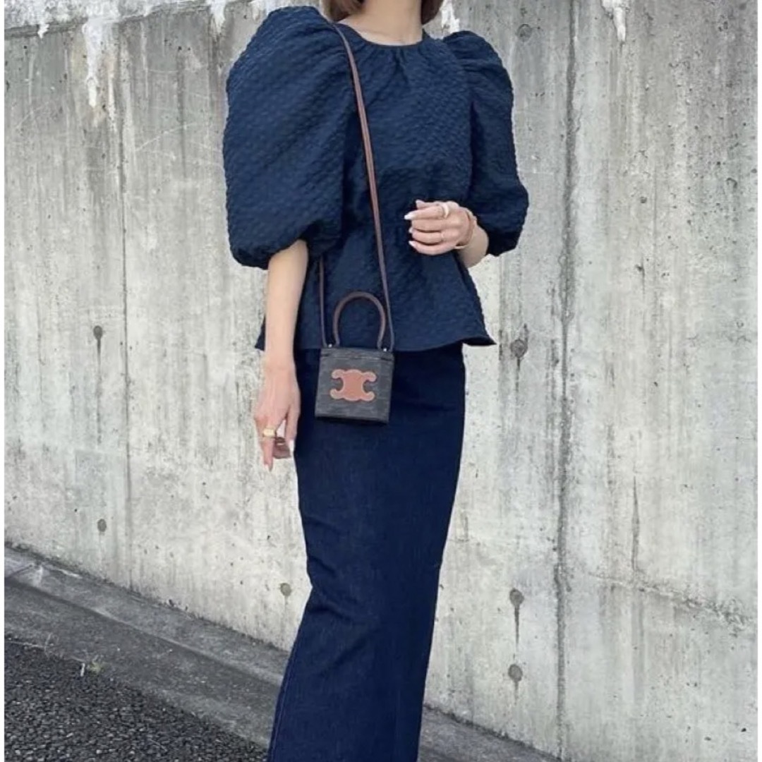 ZARA(ザラ)のZARA パフスリーブ　トップス レディースのトップス(シャツ/ブラウス(半袖/袖なし))の商品写真