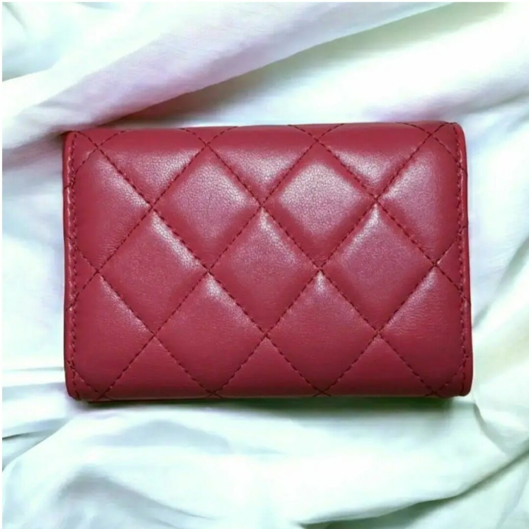 CHANEL - シャネルCHANEL❣️濃いピンク♥三つ折財布✨コンパクト