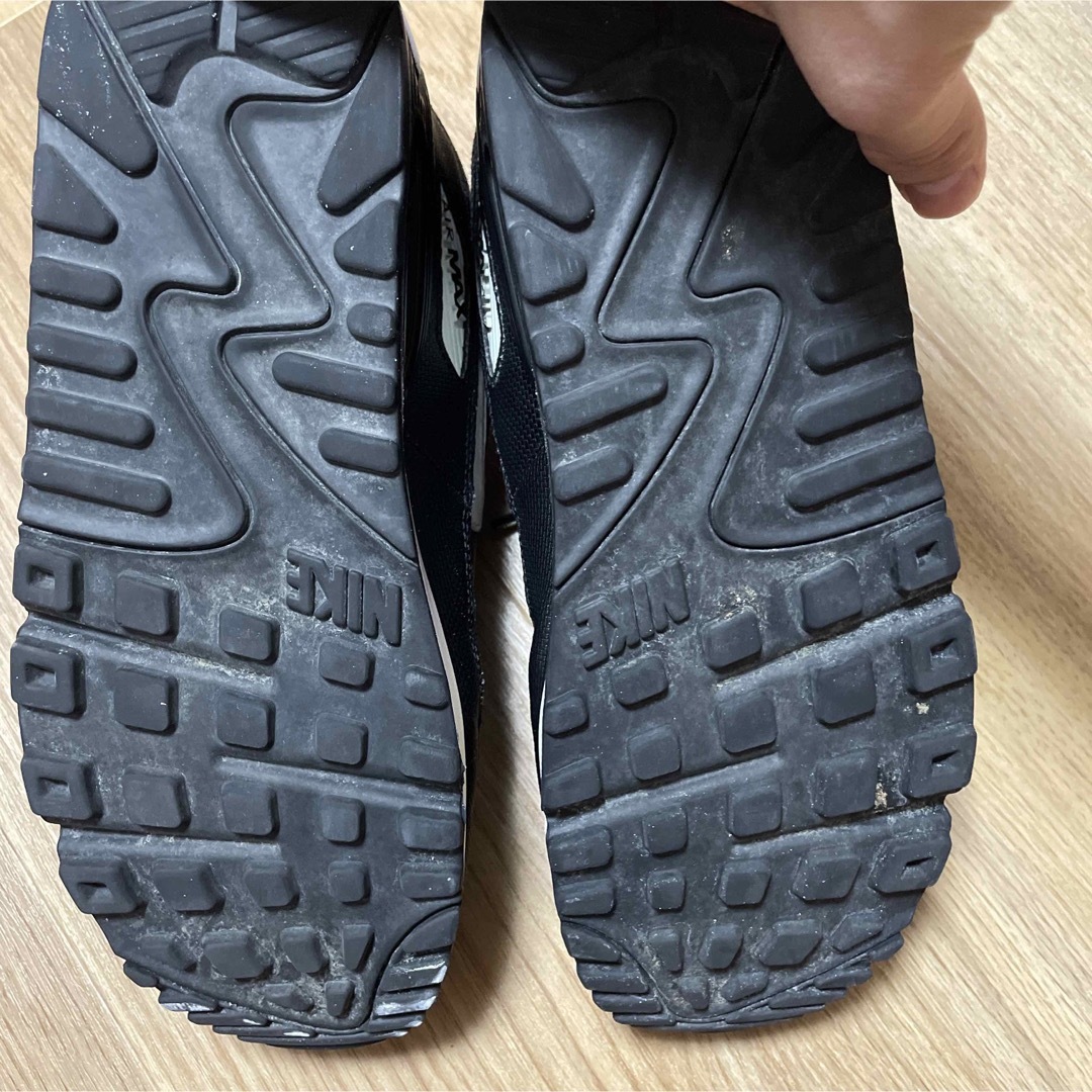 NIKE(ナイキ)の最終値下げ【USED】ナイキ エアマックスブラックホワイト 25cm レディースの靴/シューズ(スニーカー)の商品写真