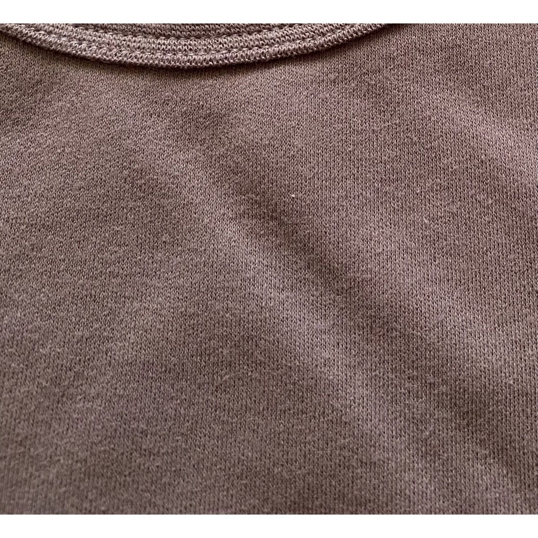 anyFAM(エニィファム)のエニィファム オーガビッツ肩フリル長袖Tシャツ 140 キッズ/ベビー/マタニティのキッズ服女の子用(90cm~)(Tシャツ/カットソー)の商品写真