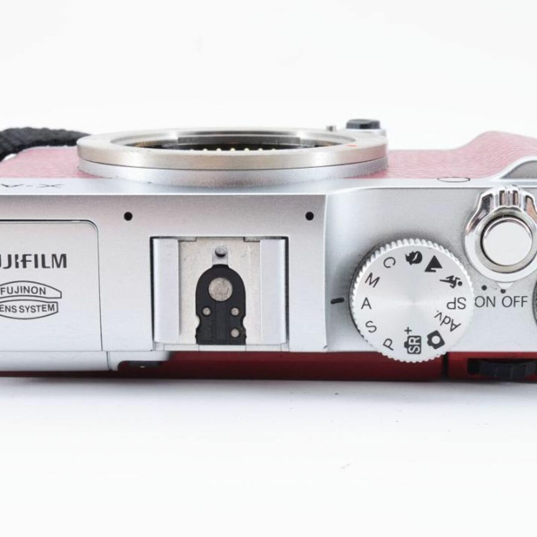 箱付極美品】FUJIFILM X-A1 ミラーレス一眼 ダブルズームキット-