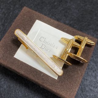 クリスチャンディオール(Christian Dior)のChristian Dior vintage タイピン　カフス　ビジネス　スーツ(ネクタイピン)