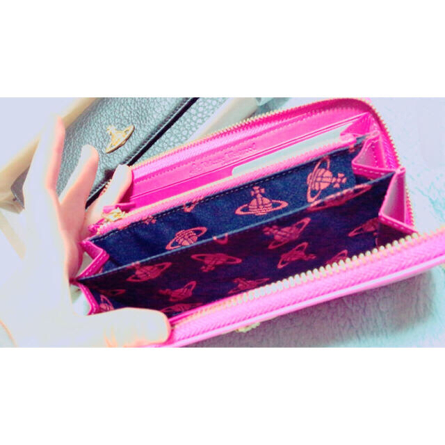 Vivienne Westwood(ヴィヴィアンウエストウッド)のヴィヴィアンウエストウッド♡長財布♡pink♡新品未使用 レディースのファッション小物(財布)の商品写真