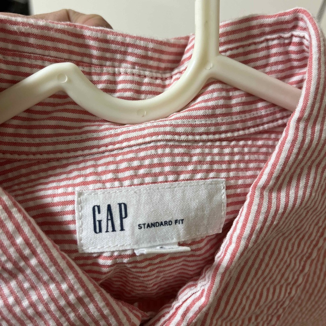 GAP(ギャップ)の【GAP 】ピンクシャツ　XSサイズ レディースのトップス(シャツ/ブラウス(長袖/七分))の商品写真