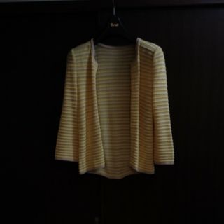 フォクシー(FOXEY) プリーツの通販 800点以上 | フォクシーを買うなら ... オリバーさん5%オフ定価4万円程度★新品タグ付き★フォクシー★カーディガンボレロ
