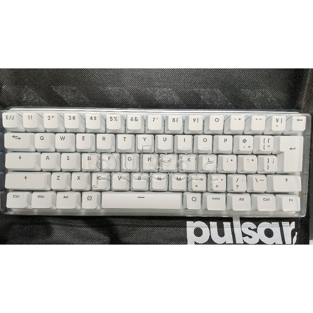パルサー 60%キーボード (ホワイト) - PC周辺機器