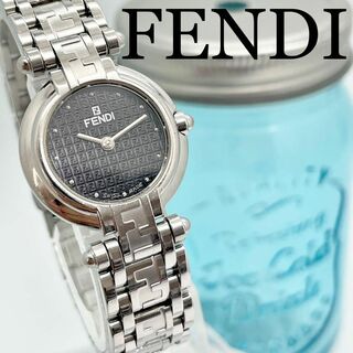 489 FENDI フェンディ時計 レディース腕時計 ブラック ズッカ柄文字盤-
