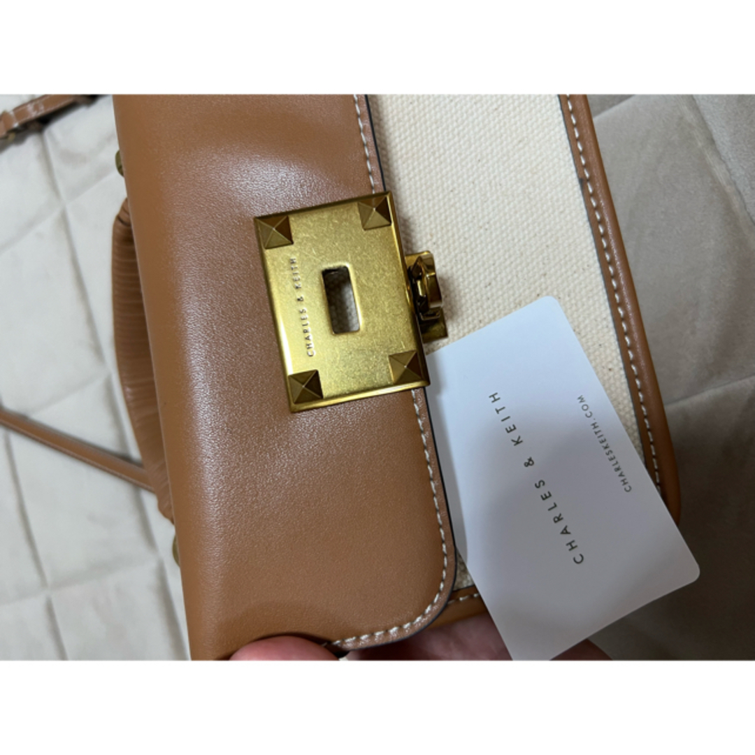 Charles and Keith - CHARLES & KEITH ミニバックの通販 by honnn's ...