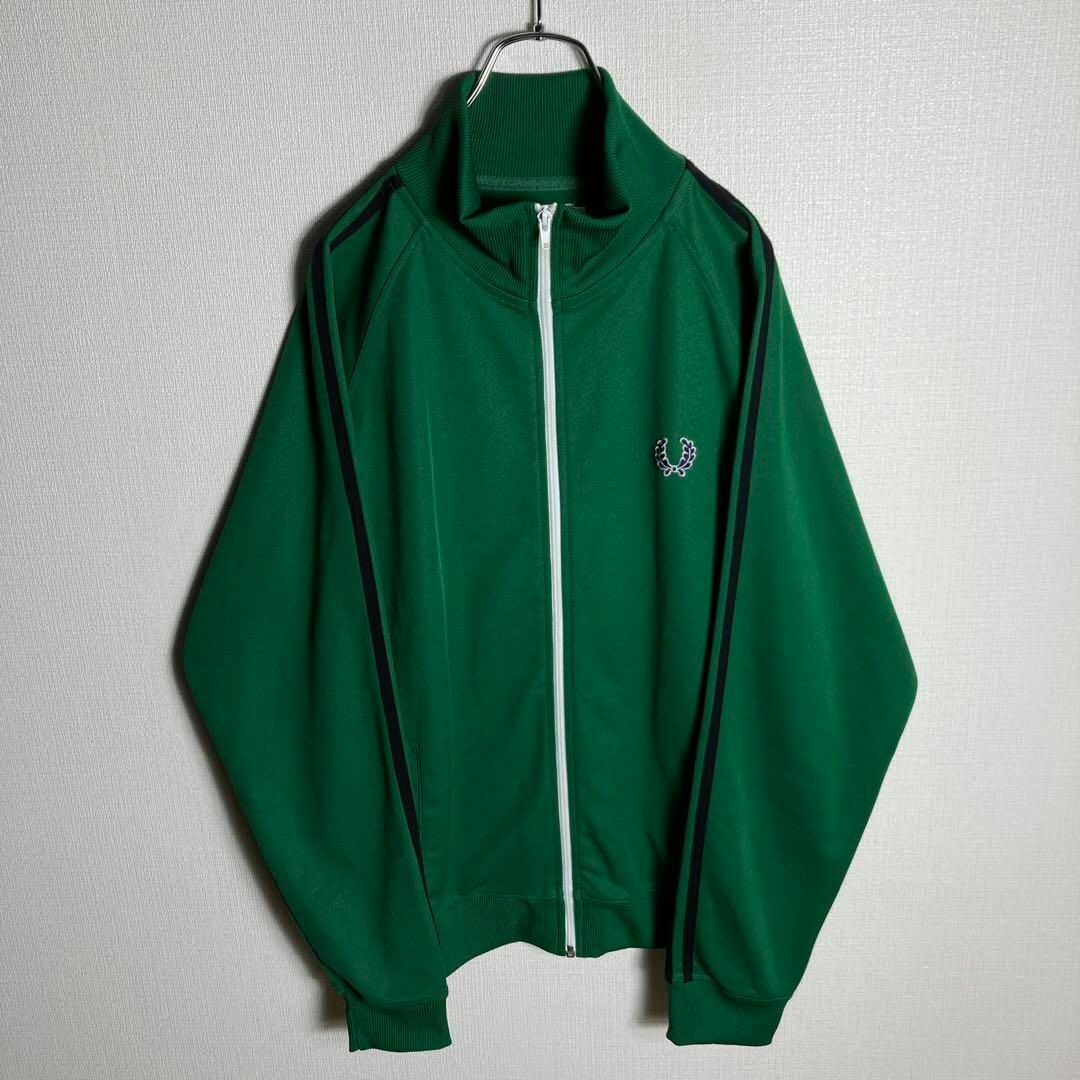 FRED PERRY トラックジャケット ジャージ 黒 ワンポイントロゴ