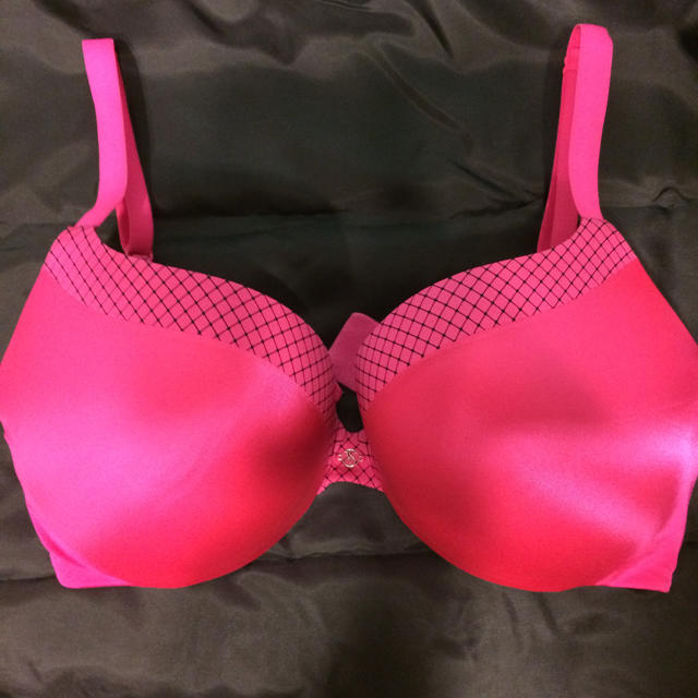 Victoria's Secret(ヴィクトリアズシークレット)のVictoria's Secret push up bra プシュアップ ブラ  レディースの下着/アンダーウェア(ブラ)の商品写真