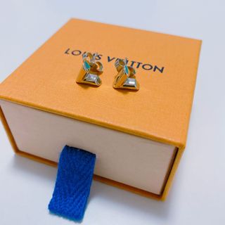 ルイヴィトン(LOUIS VUITTON)の限定値下げ！LOUIS VUITTON エセンシャルV ピアス　シルバーカラー(ピアス)