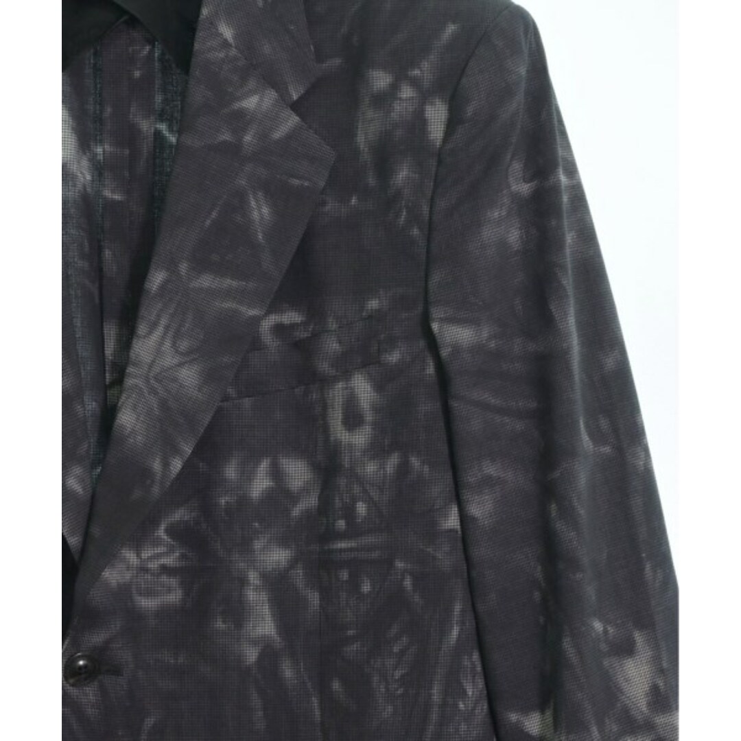 VERSACE(ヴェルサーチ)のVERSACE テーラードジャケット 54(XXL位) 黒x白(総柄) 【古着】【中古】 メンズのジャケット/アウター(テーラードジャケット)の商品写真