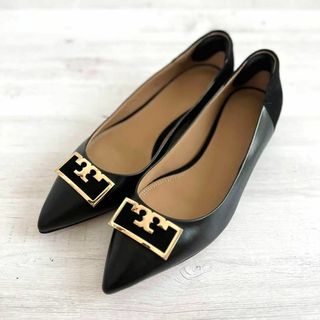 トリーバーチ(Tory Burch)の9.5 美品 トリーバーチ ポインテッドトゥ パンプス ロゴ ブラック ゴールド(ハイヒール/パンプス)