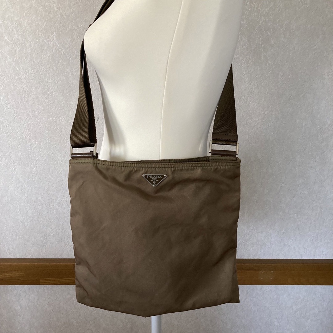 良品 プラダ ギャランティーカード付き ショルダーバッグ ナイロン-