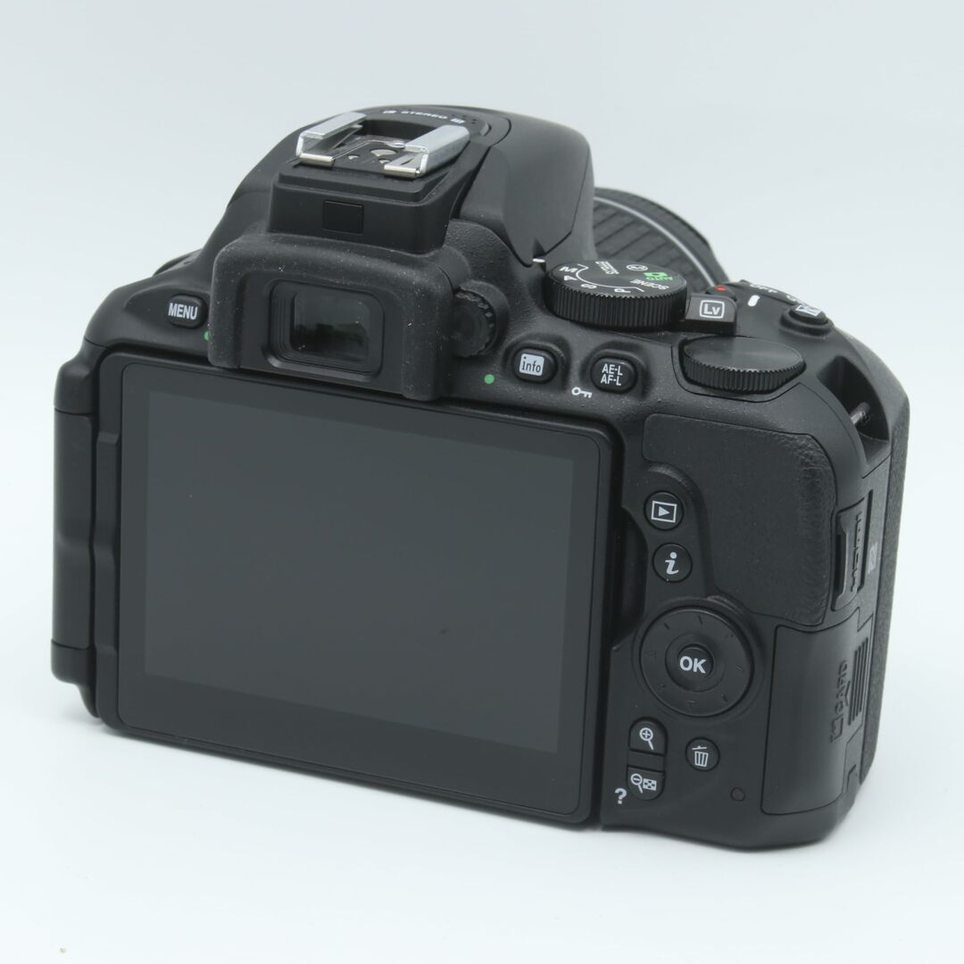 Nikon 【美品】 Nikon デジタル一眼レフカメラ D5600 ダブルズームキット ブラック D5600WZBK…の通販 by SOREA- カメラ機材リユースショップ-'s shop|ニコンならラクマ