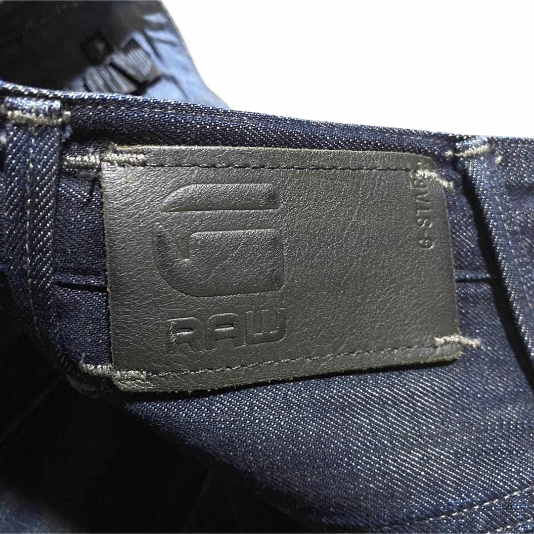 G-STAR RAW(ジースター)のG-STAR RAW ジースターロゥ 濃紺 バイカー デニム サイズ30 メンズのパンツ(デニム/ジーンズ)の商品写真