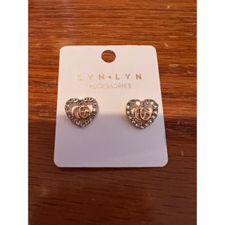 ピアス(ピアス)