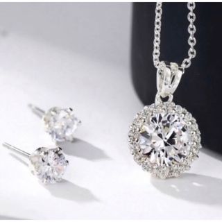 スワロフスキー(SWAROVSKI)の大粒2ct スワロフスキーCZ採用　ネックレス ピアス2点セット(ネックレス)