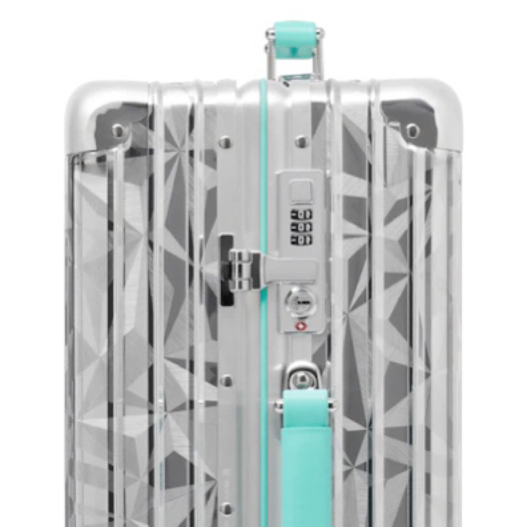 RIMOWA(リモワ)の【新品未開封】RIMOWA  Tiffany Rock Cut Cabin レディースのバッグ(スーツケース/キャリーバッグ)の商品写真