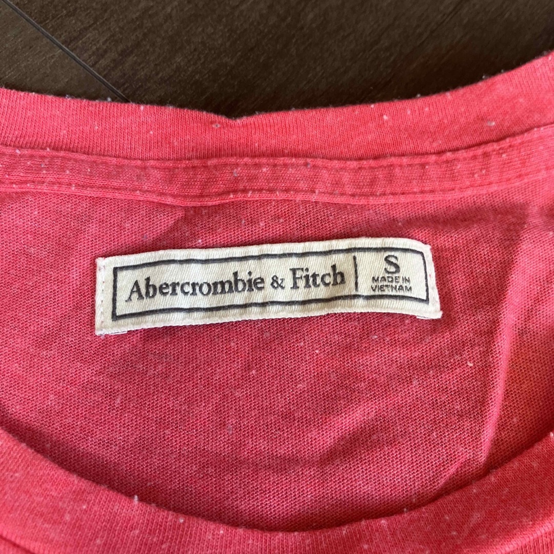 Abercrombie&Fitch(アバクロンビーアンドフィッチ)のアバクロTシャツ レディースのトップス(Tシャツ(半袖/袖なし))の商品写真