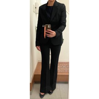 美品 セオリー ビジネス パンツスーツ ブラック 4-