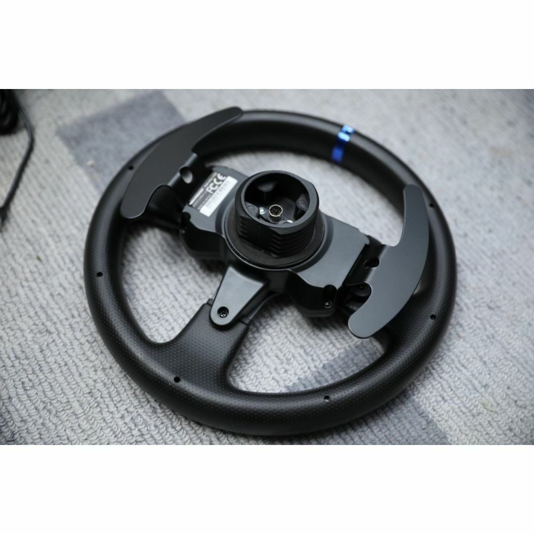 美品 Thrustmaster 【T300RSのステアリングのみ】 ハンドル