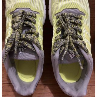 アディダス(adidas)のadidasスニーカー23.5(スニーカー)