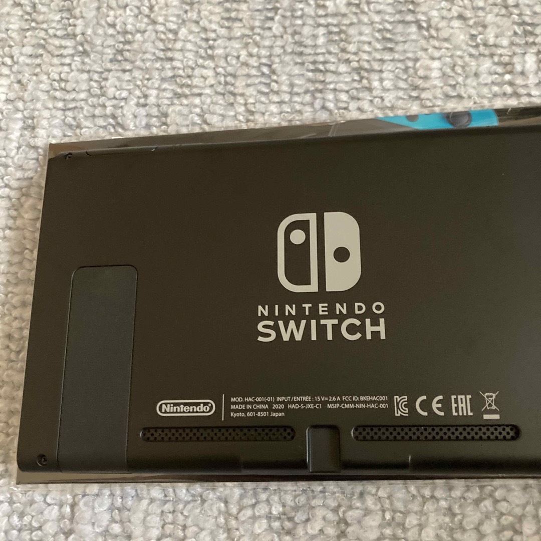 Nintendo Switch 新型　本体のみ　　動作品