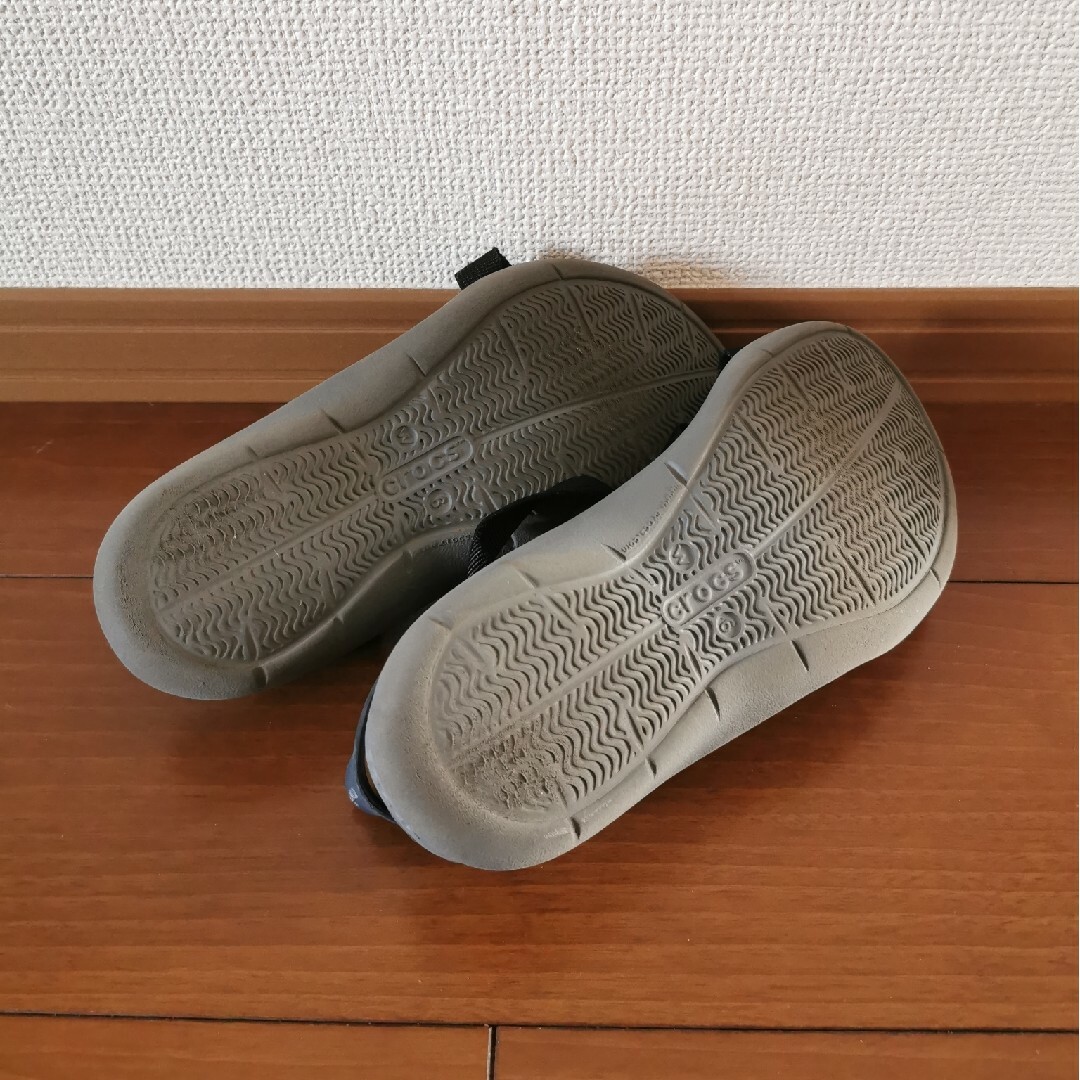 crocs(クロックス)のクロックス　スウィフトウォーター ウェビング サンダル 204804　23.5 レディースの靴/シューズ(サンダル)の商品写真