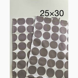 【2枚】保育園幼稚園ランチョンマット25×30 ドット　シンプル(その他)